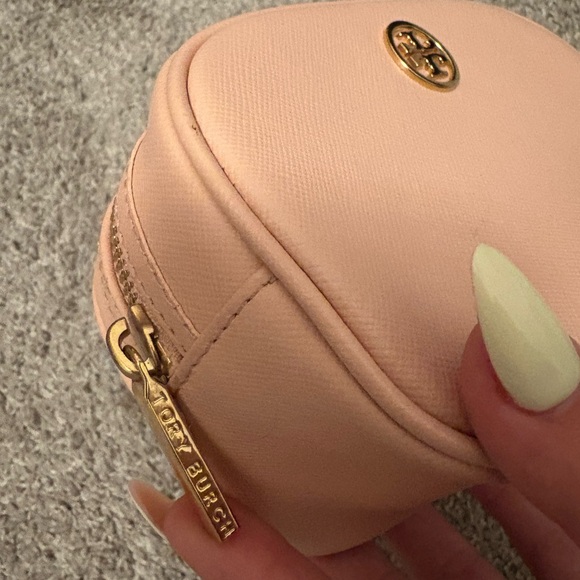 Tory Burch Blush Pink Pouch with Gold Emblem - Picture 5 of 7